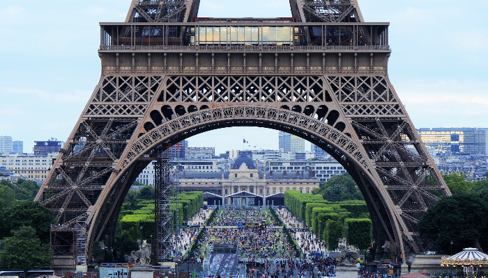 L'ARCHITECTURE À PARIS: RICHE EN HISTOIRE (2mn)